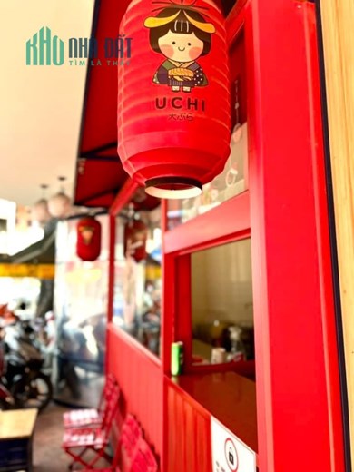 Chính chủ cần sang nhượng nhà hàng Quận 5 góc Trần Hưng Đạo- Huỳnh Mẫn Đạt. Góc 2 mặt tiền đẹp