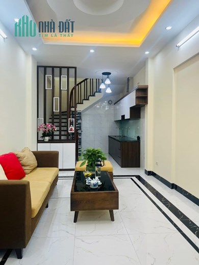 BÁN NHÀ PHỐ CỔ NGỌC LÂM 41M 5 TẦNG MẶT TIẾN6,2M  CHỈ 4 TỶ2, NHÀ ĐẸP, 10M Ô TÔ TRÁNH, GẦN HỒ