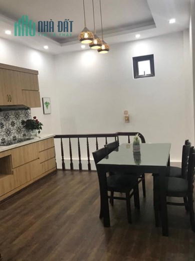 Bán nhà cực hiếm Nguyễn Văn Cừ, ô tô vào nhà, mặt ngõ chỉ 3 Tỷ