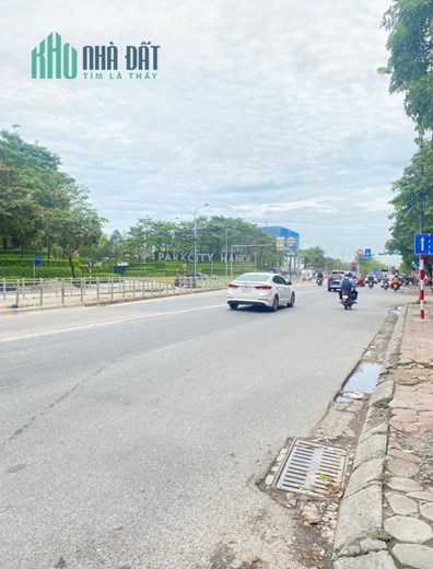 Nhỉnh 3 tỷ, Có ngay nhà 5 tầng mới phố Lê Trọng Tấn Hà Đông, 37m² đầy đủ nội thất, gần ô tô.