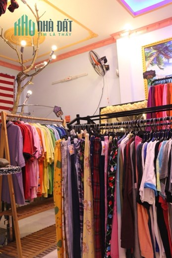 Sang Shop Secondhand Dĩ An.Mình chuyển về quê sống Nên cần sang lại mặt bằng và toàn bộ vật dụng và