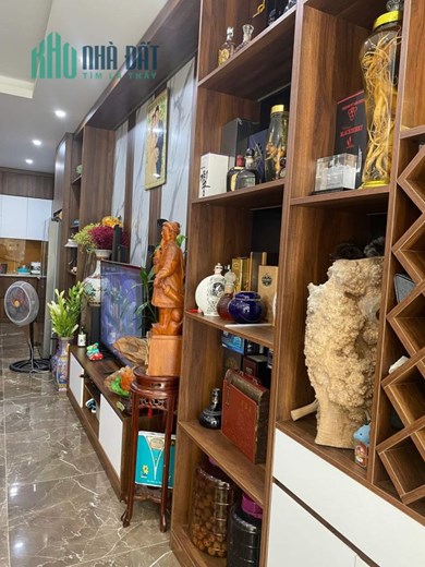 BÁN NHÀ PHỐ TRUNG KÍNH ,TIỆN ÍCH NGẬP TRÀN