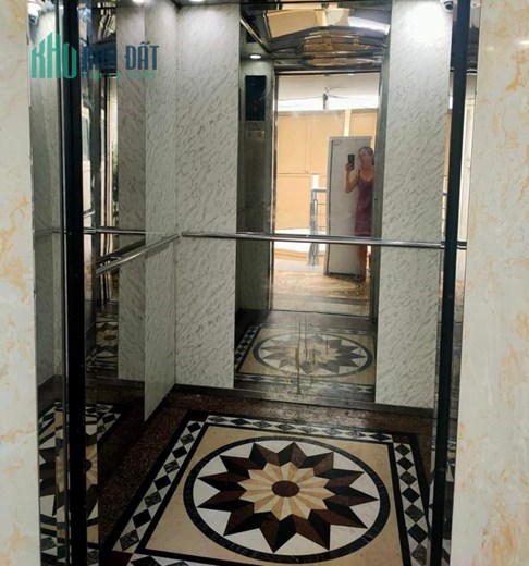 BÁN NHÀ KHỦNG LONG GẦN 400M2 7 TẦNG DÒNG TIỀN TRÊN 300TR/TH. GẦN 100 PHÒNG CHO THUÊ LUÔN FULL.