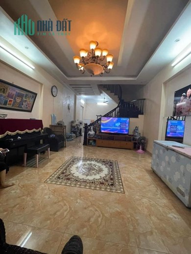 Chính chủ bán nhà phố Đinh Công 74m, mặt tiền 5m oto qua nhà, kinh doanh
giá 10.6 tỷ