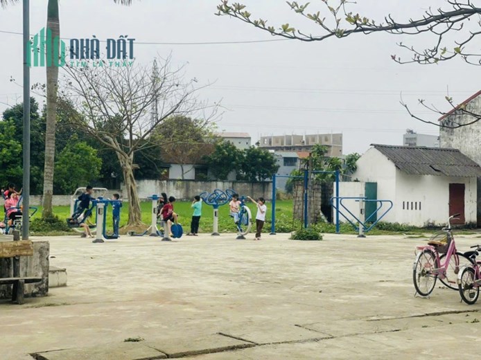 ANH TRAI CẦN BÁN GẤP ĐẤT DÂN CẮT BÁN 80M2  - CHỈ 3 BƯỚC CHÂN ĐẾN CÔNG NGHỆ CAO HÒA LẠC