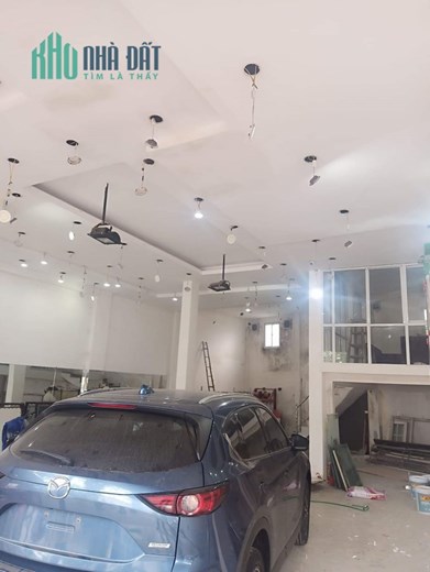 MẶT PHỐ NGUYỄN VĂN CỪ KINH DOANH ĐỈNH - TÒA NHÀ NHIỀU TẦNG - THANG MÁY CHO THUÊ VĂN PHÒNG