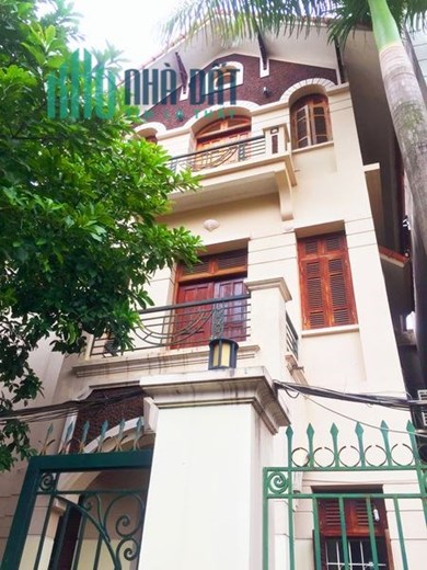Biệt thự phố Nguyễn Văn Cừ 125m, 3tầng, mt8.7m, 13,2 tỷ