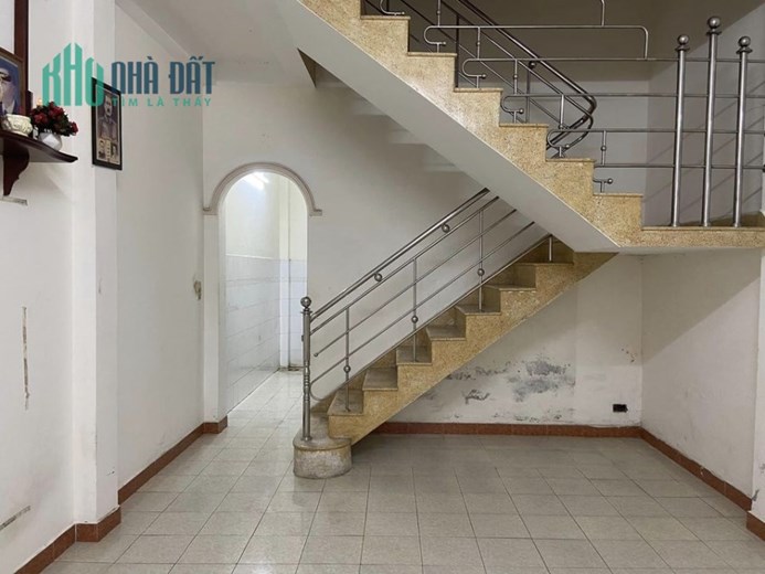 Nhà Cao Thắng, 30m ra MT, kiệt rộng hơn 4m, 50m2, 2.x tỷ