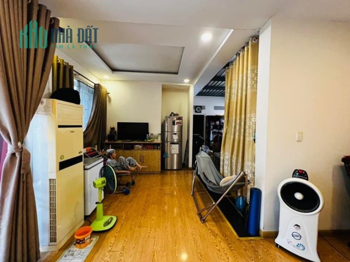Bán gấp nhà cấp 4 dt 103m2 đường Lê Quang Định , p14, quận Bình Thạnh,chỉ 8tỷ199 