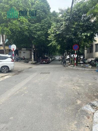 Bán nhà Xuân La, Lô góc 3 thoáng, Xây building cực đẳng cấp, Ko QH, 250m2, MT 15m, 52 tỷ