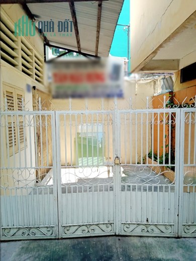 Nhà thuê hẻm 80 Trần Nguyên Hãn P13Q8 - Giá : 7.5 Triệu