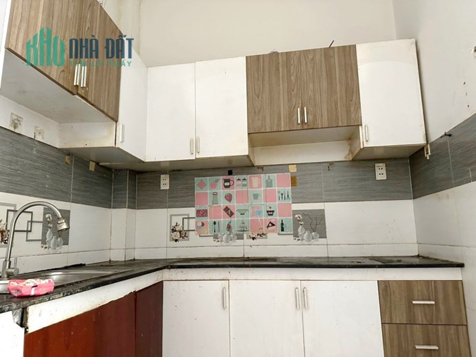 Nhà 3 tầng MT hẻm 1225 Phạm Thế Hiển P5Q8. Giá 3,78 tỷ