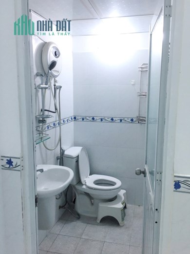 Nhà bán 2 Tầng (nở hậu 6m) hẻm thông 154 Âu Dương Lân P3Q8