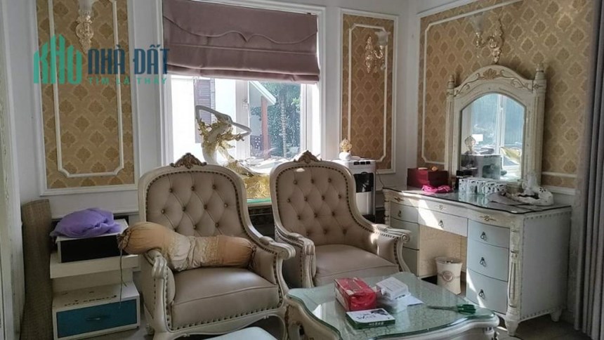 Bán nhà TC 5 Yên Xá- Thanh Trì , 61m x 5T, vỉa hè, oto tránh, tặng nội thât xịn, giá 12 tỷ.