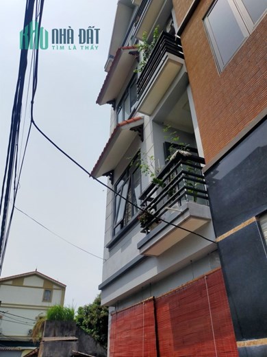 Bán nhà 4  tầng Đông Trù đường oto giá chỉ 2,x tỷ