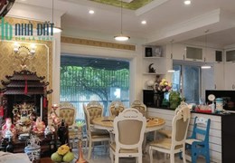 Bán nhà TC 5 Yên Xá- Thanh Trì , 61m x 5T, vỉa hè, oto tránh, tặng nội thât xịn, giá 12 tỷ.