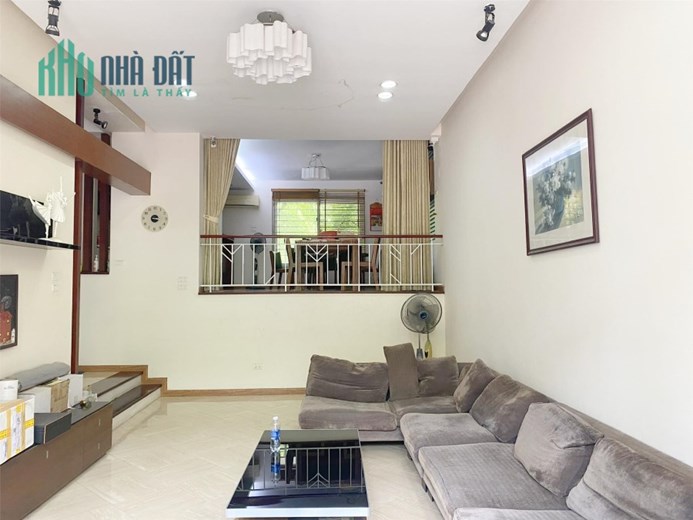 Bán nhà Phương Liệt 155m-Phân lô-Ô tô tránh-Mặt tiền rộng-Gara-2 thoáng-Ở-Kinh doanh-Giá chỉ 2x tỉ