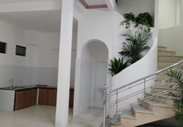 Nhà Nguyễn Tri Phương, Sát Mặt Tiền, Góc kiệt rộng, 42m2, 3 tầng, 3.x tỷ