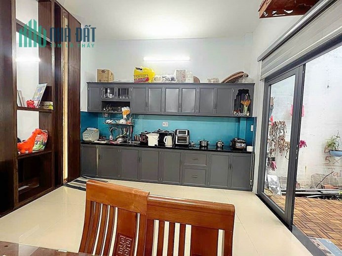 Bán nhà 2 tầng còn mới đẹp, 5x22m, HXH khu dân trí Thạnh Xuân, Quận 12