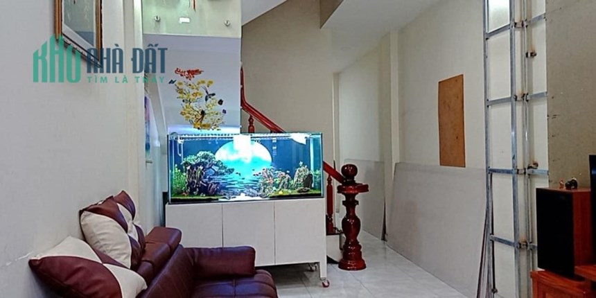 NHÀ LÊ VĂN LƯƠNG, QUẬN 7, 2 TẦNG, 4X18M, LỘ TRƯỚC NHÀ 3,5M, NHỈNH 4 TỶ