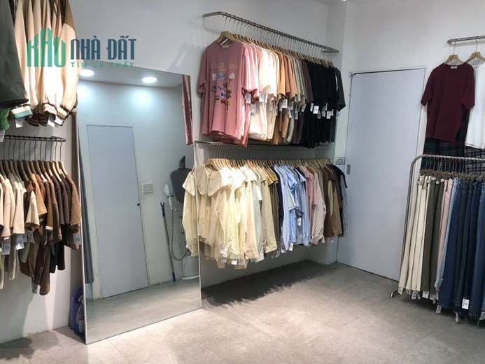 NHƯỢNG CỬA HÀNG VỊ TRÍ ĐẸP, GIÁ HỢP LÝ