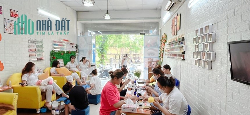 ĐỊNH CƯ NƯỚC NGOÀI CẦN SANG LẠI TIỆM NAIL