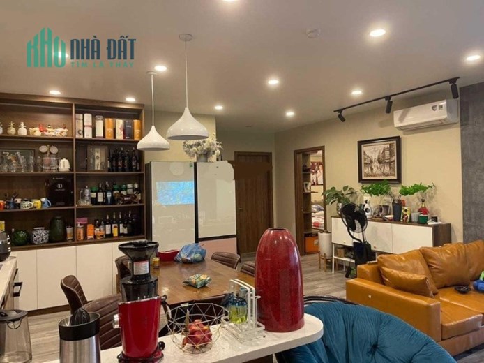 Chung cư Huỳnh Thúc Kháng Đống Đa 123m2 3 ngủ 2VS.