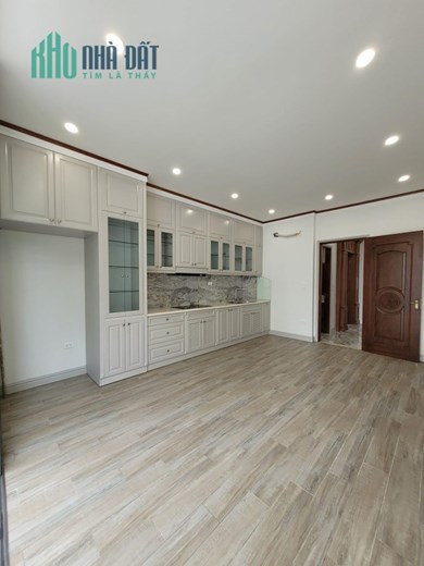 Hoooot Bán gấp căn nhà ngõ Hoàng Văn Thái, quận Thanh Xuân 50m² nhà 7 tầng oto vào nhà giá 10tỷ