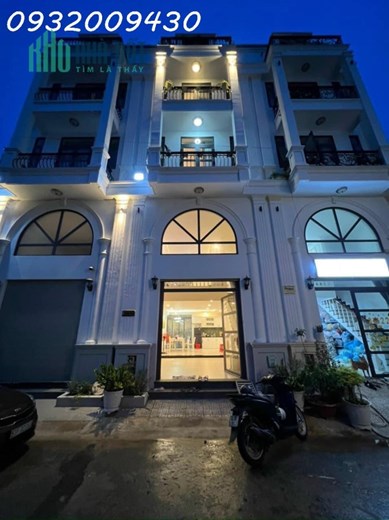 Giảm mạnh !! nhà 4 tầng có gara oto , khu dân trí cao sát Phú Mỹ Hưng - Quận 7. giá 8,7 tỷ