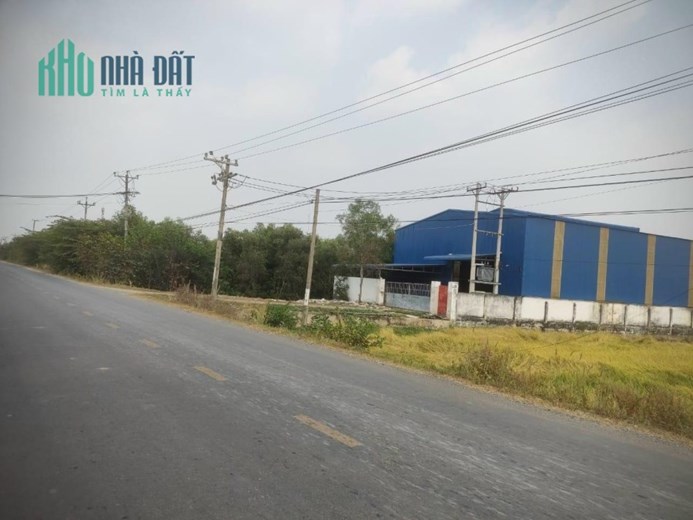BÁN RẺ NHÀ XƯỞNG XÂY SẴN 2.000m2 Ở ĐỨC HOÀ, CÓ GỞI HH CHO AE MG GIỚI THIỆU DÙM
