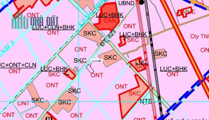 BÁN RẺ NHÀ XƯỞNG XÂY SẴN 2.000m2 Ở ĐỨC HOÀ, CÓ GỞI HH CHO AE MG GIỚI THIỆU DÙM
