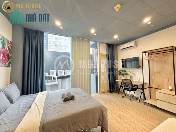 Kiếm Đâu Được một chiếc phòng NGAY MẶT TIỀN ETOWN, đường CỘNG HOÀ, quận TÂN BÌNH