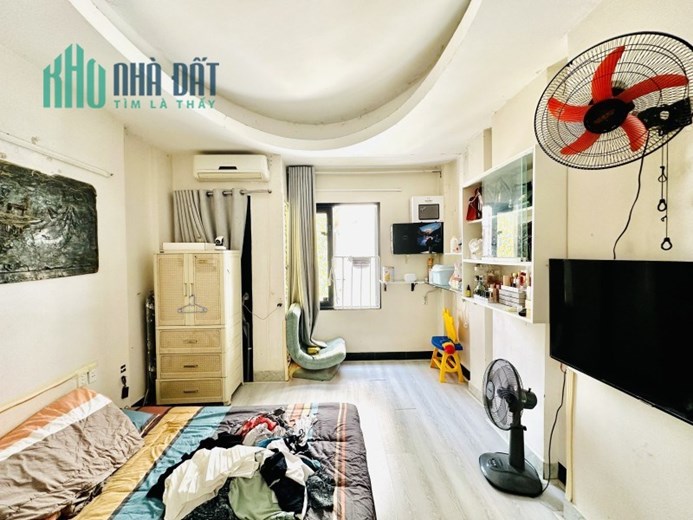 Bán Nhà Cô Giang Quận 1, HXH, 40m2, 3 Tầng BTCT, Thu nhập 15 triệu, tháng