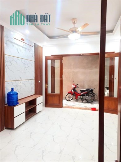 Bán nhà  5 tầng  Mỹ Đình Lô góc, Siêu Hiếm,32m2,MT 6m,Nhà đẹp,ở ngay, chỉ 3.5 tỷ.