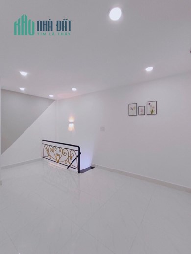 BÁN NHÀ MỚI 100 %. 1 TRỆT 2 LẦU