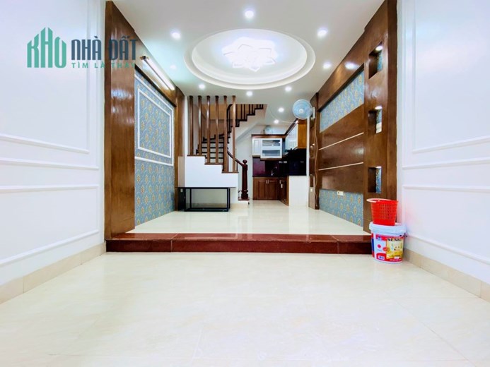 CHỦ CẦN BÁN GẤP NHÀ PHỐ KHƯƠNG TRUNG QUẬN THANH XUÂN DT:35M2 5 TẦNG MT:3.5M 3 PHÒNG NGỦ RỘNG