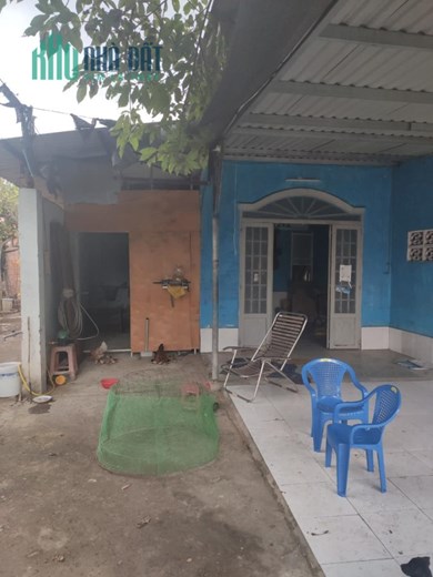 Giá mới, bán nhà mặt tiền đường nhánh - gần ngã ba Tô Ký - Đặng Thúc Vịnh, diện tích lớn giá mềm