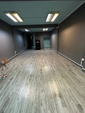 Chính chủ CHO THUÊ MẶT BẰNG Giá rẻ,CÓ SÂN VỈA HÈ RỘNG tại 414 Trường Chinh, Phường 13, Quận Tân Bình
