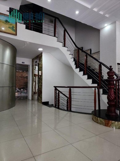 Cần bán khách sạn 5Tầng mặt tiền đường, P. Linh Trung, Diện tích 90m², Giá 12.9 Tỷ