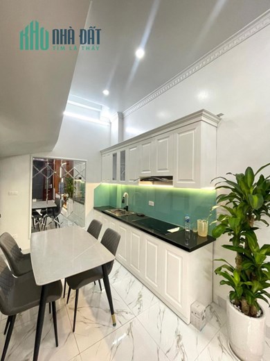 Bán nhà mặt phố  Trần Cung , lô góc, mặt tiền siêu đẹp, kinh doanh sầm uất. DT 63M2 . GIÁ 11.5 tỷ
