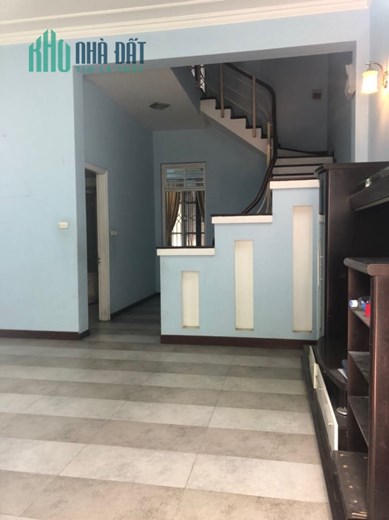 bán nhà Nguyễn Hoàng Tôn 86m x 4 tầng, mt: 5.5m ngay đầu 2 con rồng