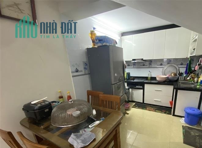 Bán nhà ngõ 132 An Đà, diện tích 45m 3 tầng GIÁ 2.2 tỉ, sân cổng riêng