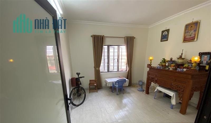 Bán nhà ngõ 132 An Đà, diện tích 45m 3 tầng GIÁ 2.2 tỉ, sân cổng riêng