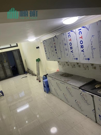 Bán nhà ngõ 6 Xuân La 42m x 6 tầng, mt: 3.5m, 6 tầng, ngõ thông