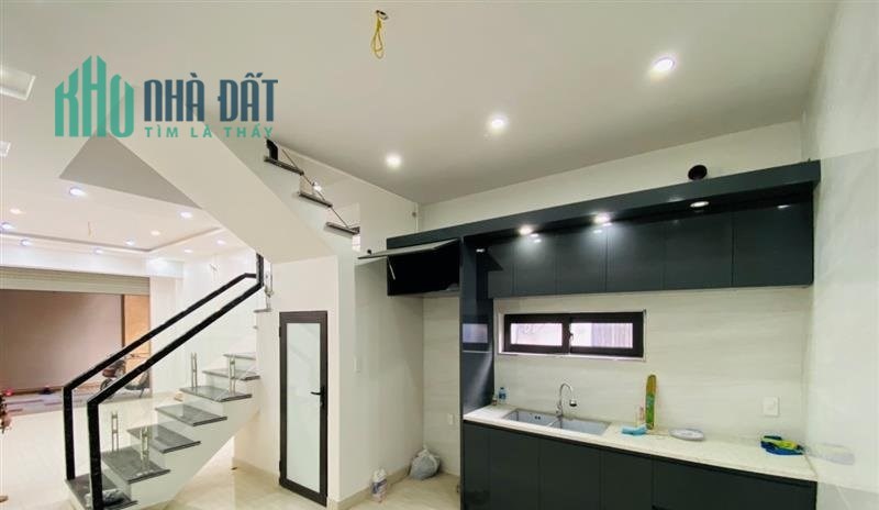 Bán nhà phố Miếu Hai Xã, diện tích 50m 4 tầng mới tinh GIÁ 3.25 tỉ gần mặt đường