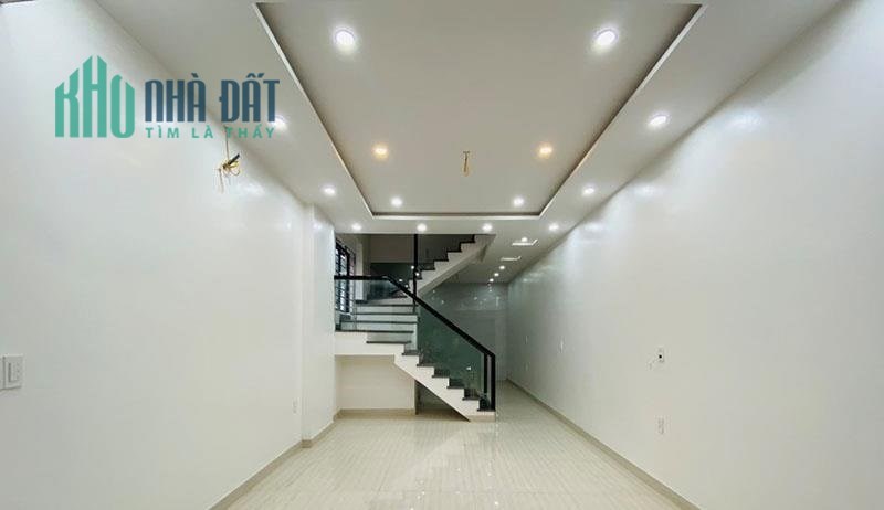 Bán nhà phố Miếu Hai Xã, diện tích 50m 4 tầng mới tinh GIÁ 3.25 tỉ gần mặt đường