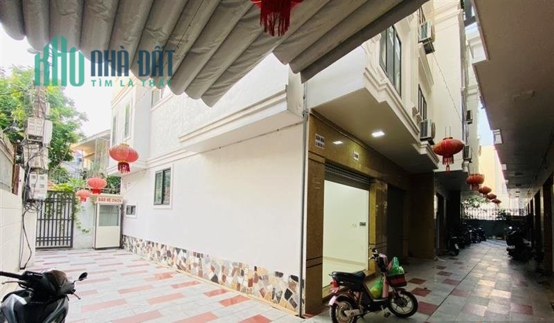 Bán nhà phố Miếu Hai Xã, diện tích 50m 4 tầng mới tinh GIÁ 3.25 tỉ gần mặt đường