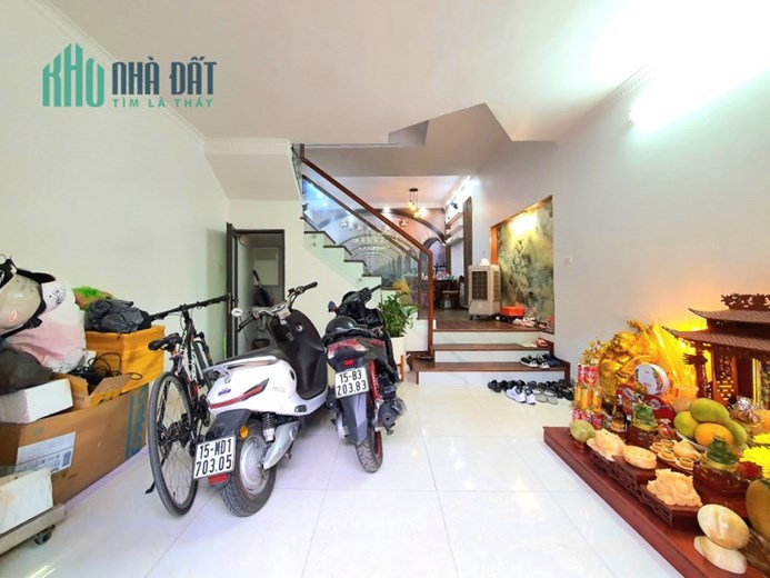 Bán nhà phố Thiên Lôi, diện tích 41m 4 tầng GIÁ 2.65 tỉ full nội thất gần Hoàng Huy