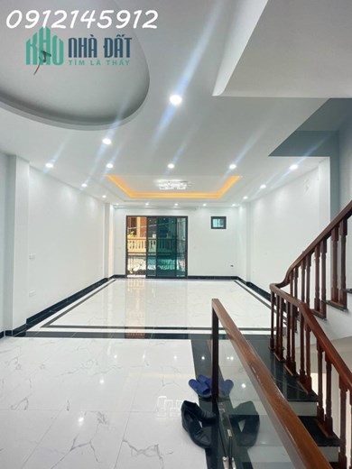 Nam Từ Liêm, PHÂN LÔ, GARA, 45m, 5T, 5 tỷ 75, KD, ở sướng