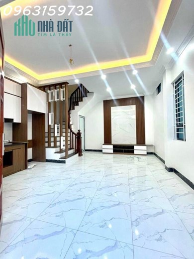 BÁN NHÀ KHƯƠNG ĐÌNH THANH XUÂN , OTÔ NGAY NHÀ 40M2 5 TẦNG 4 TỶ